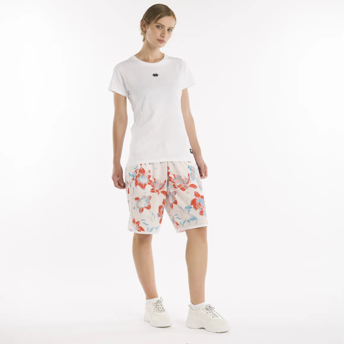 T-shirt donna Essential SS25